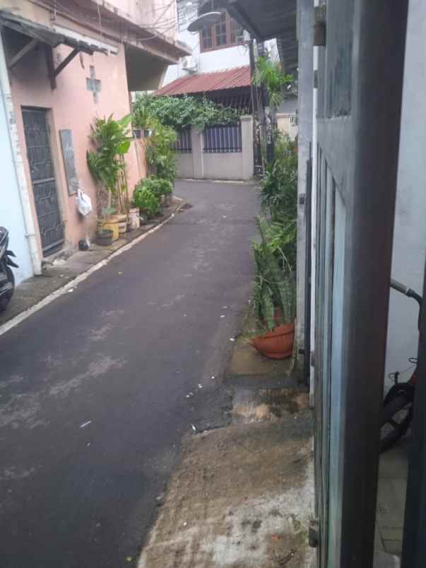 dijual rumah sumur batu