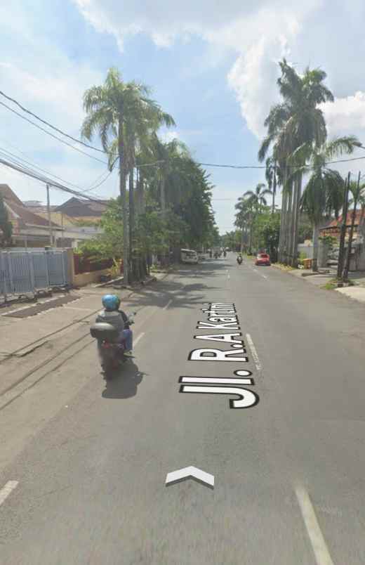 dijual rumah surabaya pusat kota di jl ra kartini shm