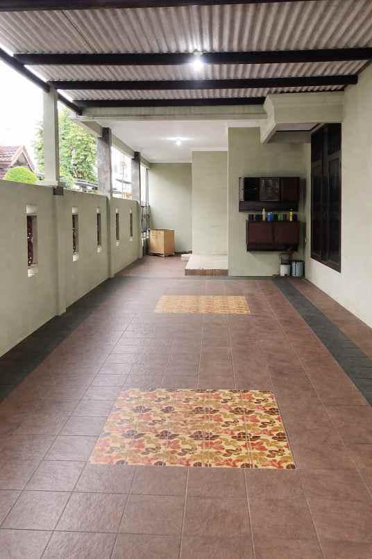 dijual rumah taman buaran