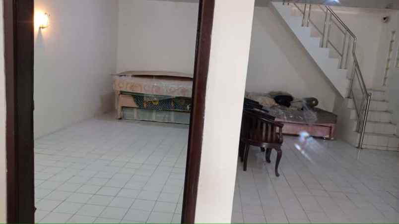 dijual rumah taman cimanggu tanah