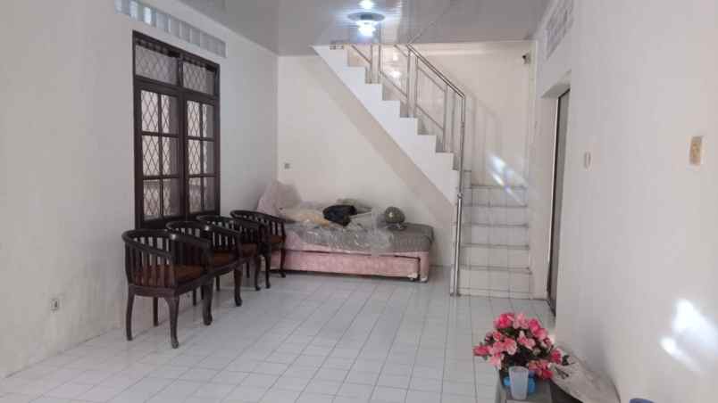 dijual rumah taman cimanggu tanah