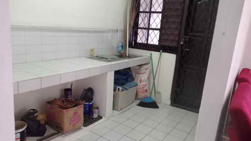 dijual rumah taman cimanggu tanah