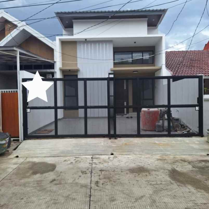 dijual rumah taman harapan baru