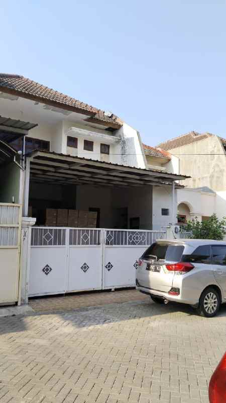 dijual rumah taman pondok indah