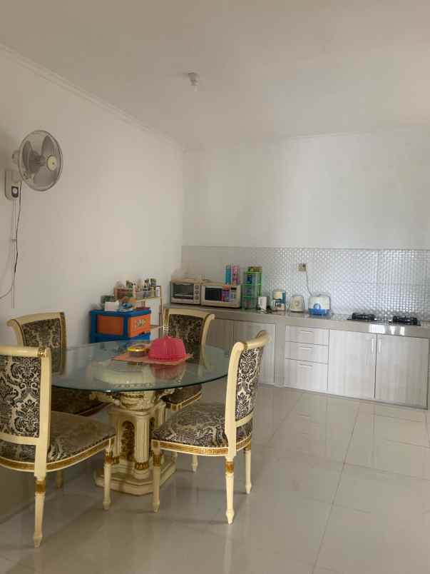 dijual rumah tanah baru