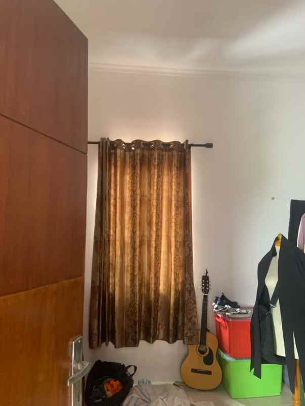 dijual rumah tanah baru