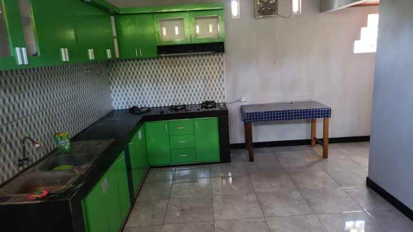 dijual rumah tawangsari