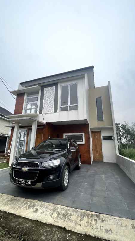 dijual rumah tengah cibinong bogor jawa