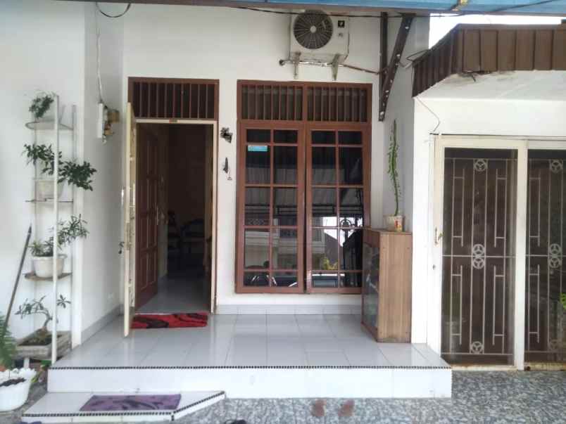dijual rumah tinggal 1 lantai komplek tpi
