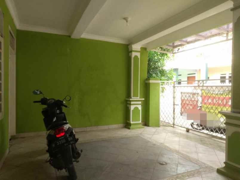 dijual rumah tityan indah summarecon