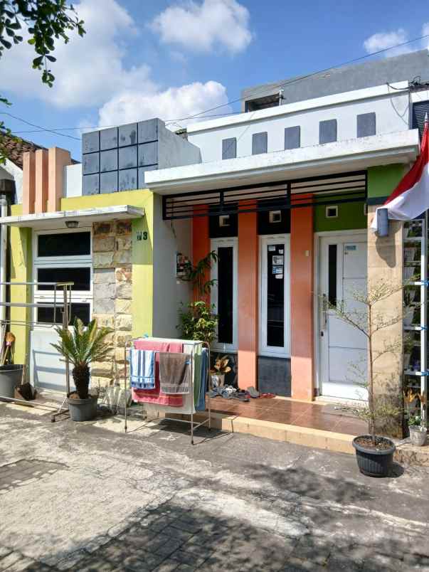dijual rumah tlogoadi