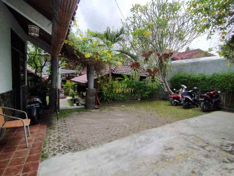 dijual rumah tritononirmolo