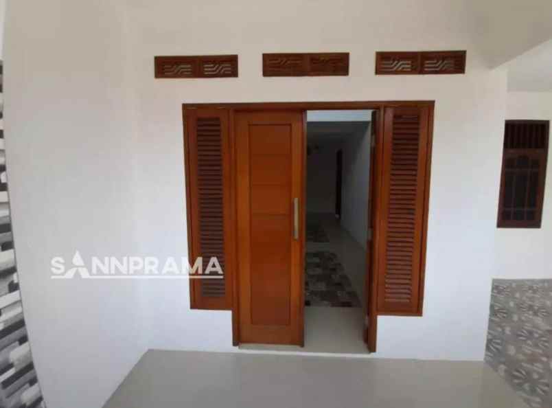 dijual rumah tugu