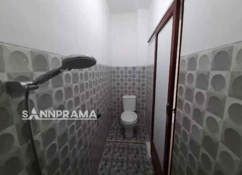 dijual rumah tugu