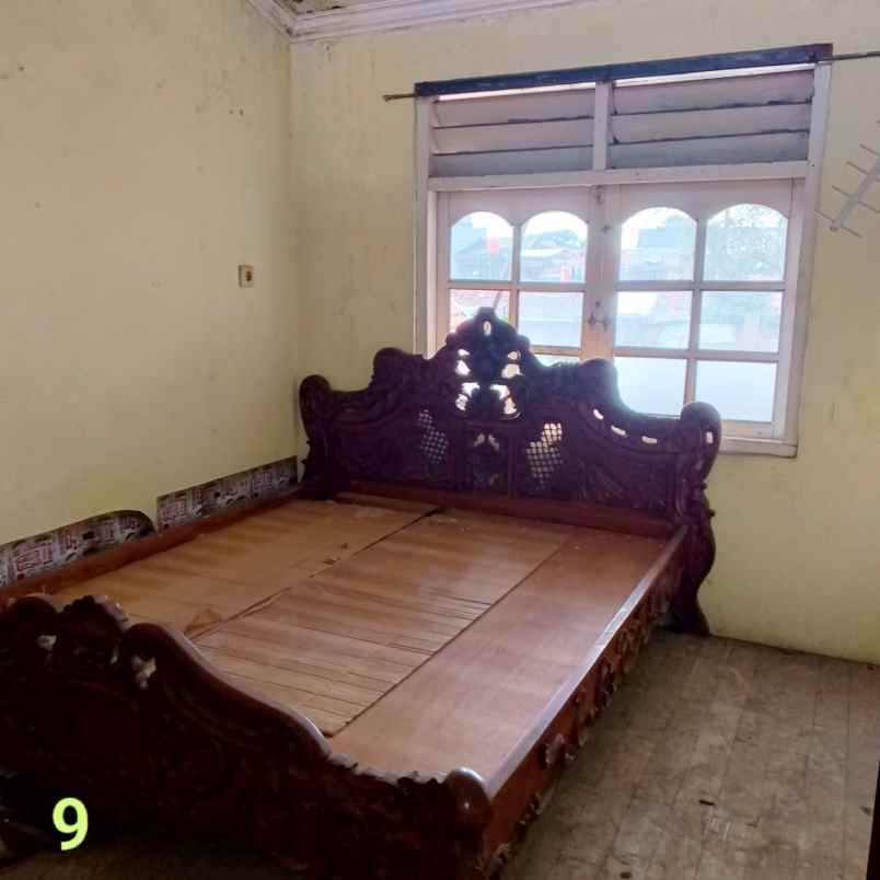 dijual rumah turangga