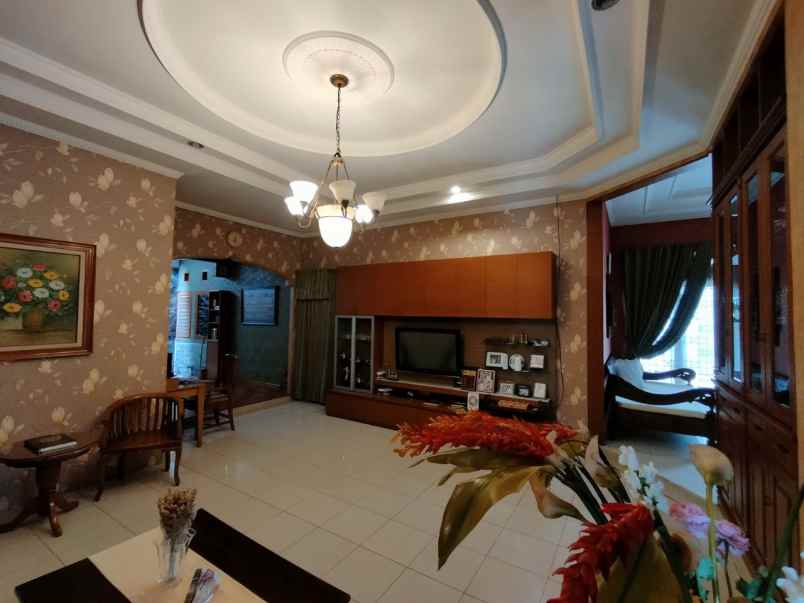 dijual rumah turangga buahbatu bandung