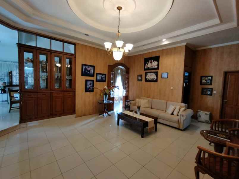dijual rumah turangga buahbatu bandung