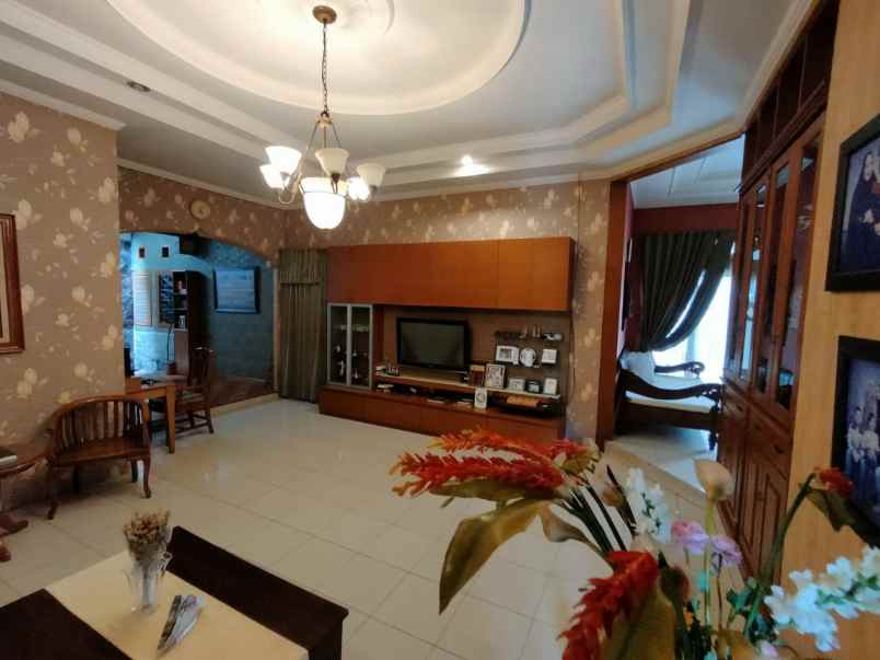 dijual rumah turangga buahbatu bandung