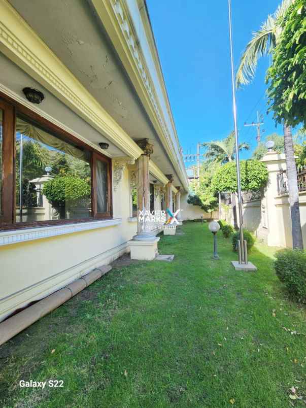 dijual rumah usaha jemur andayani dekat siwalankerto