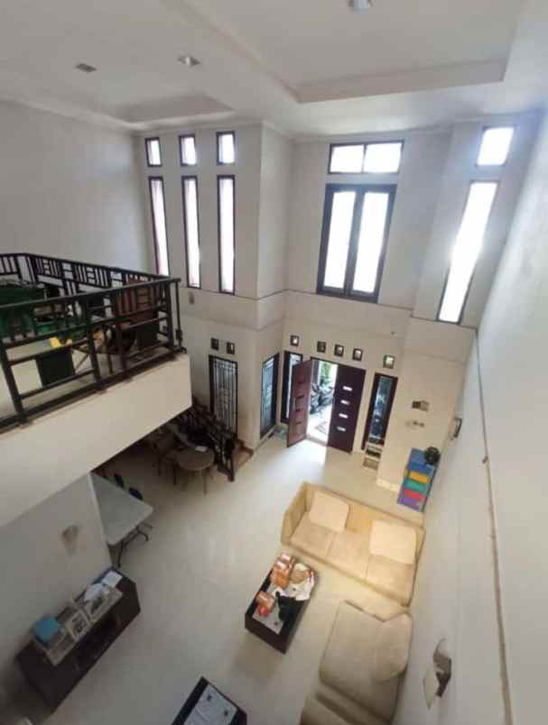 dijual rumah villa bintaro indah