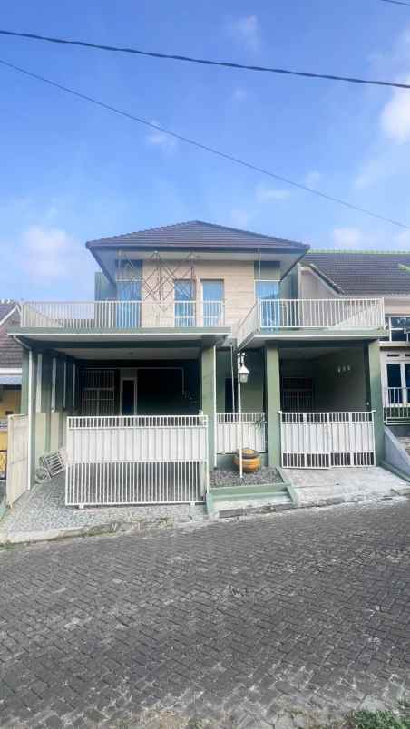 dijual rumah villa bukit tidar jalan