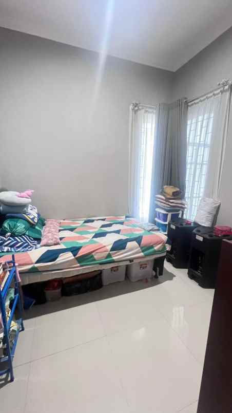 dijual rumah villa bukit tidar jalan