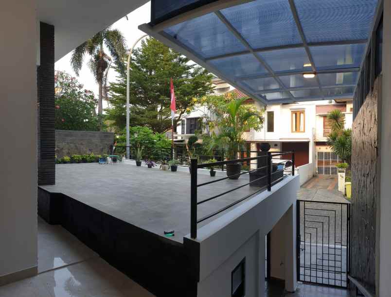 dijual rumah villa cinere mas pisangan