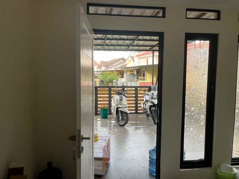 dijual rumah villa dago pamulang