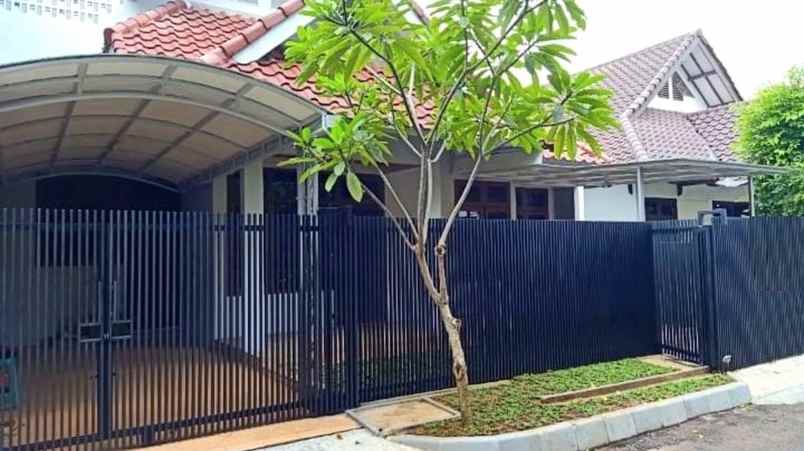 dijual rumah villa delima karang tengah