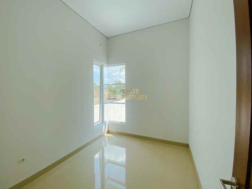 dijual rumah wedomartani