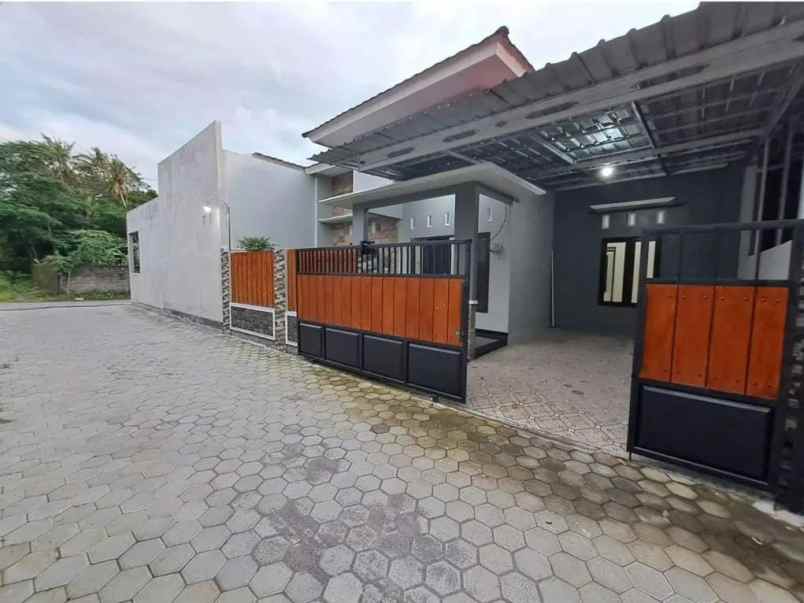 dijual rumah wedomartani ngemplak