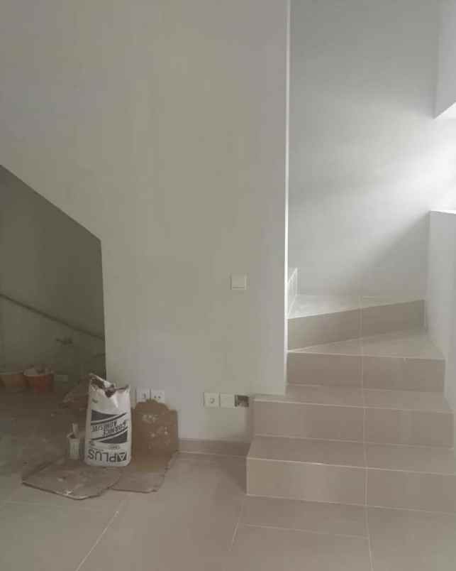 dijual rumah wisata bukit mas