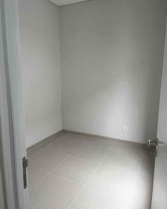 dijual rumah wisata bukit mas