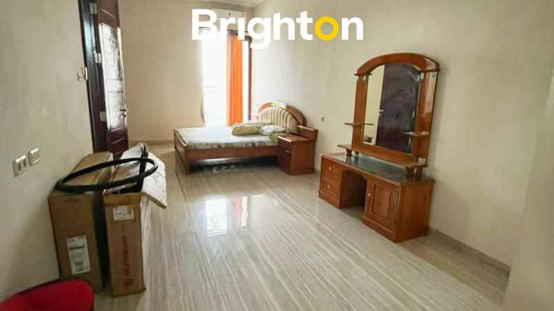 dijual rumah wisata bukit mas wiyung