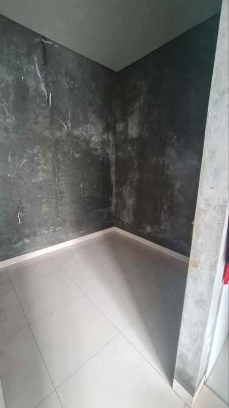 dijual rumah yasmim