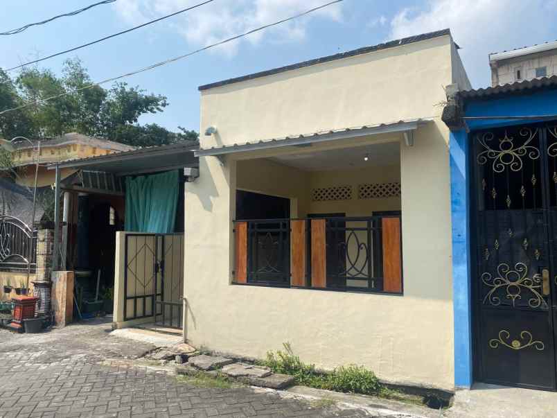 dijual tanah dan bangunan di sonorejo sukoharjo