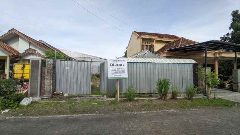 dijual tanah desa genteng wetan kec