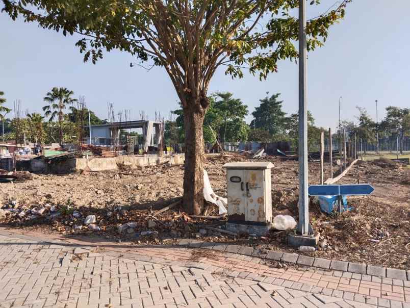 dijual tanah grand pakuwon