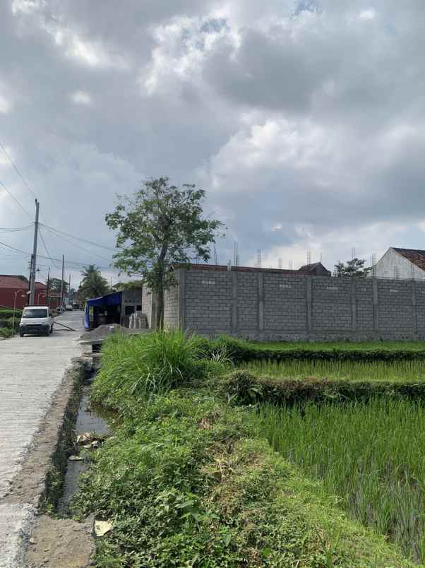 dijual tanah jalan degolan