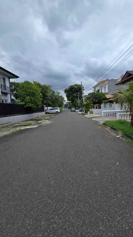 dijual tanah jalan gedung hijau pondok