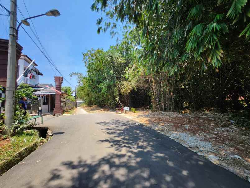 dijual tanah jalan raya cilodong