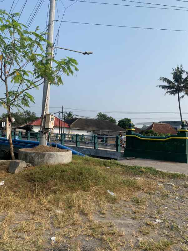 dijual tanah jalan rejodani prumpung