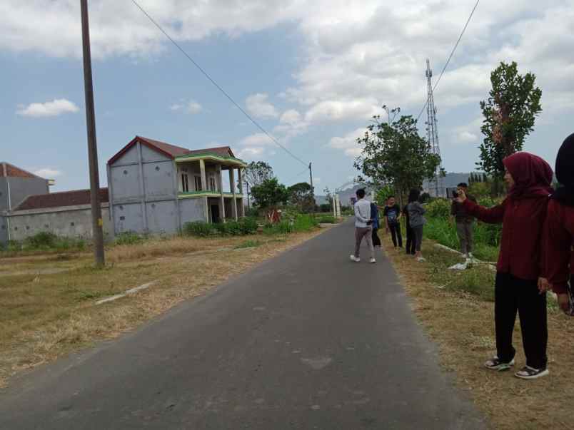 dijual tanah jl borong tegalbarong