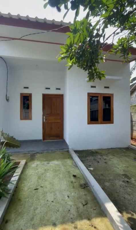 dijual tanah jl raya kalisuren