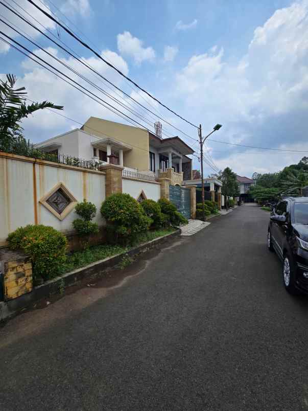 dijual tanah pondok bambu