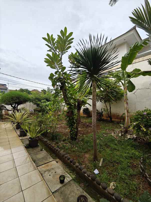 dijual tanah pondok bambu