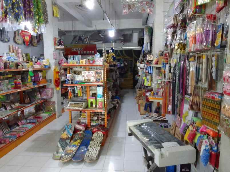dijual toko raya babat lamongan