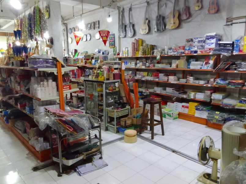 dijual toko raya babat lamongan