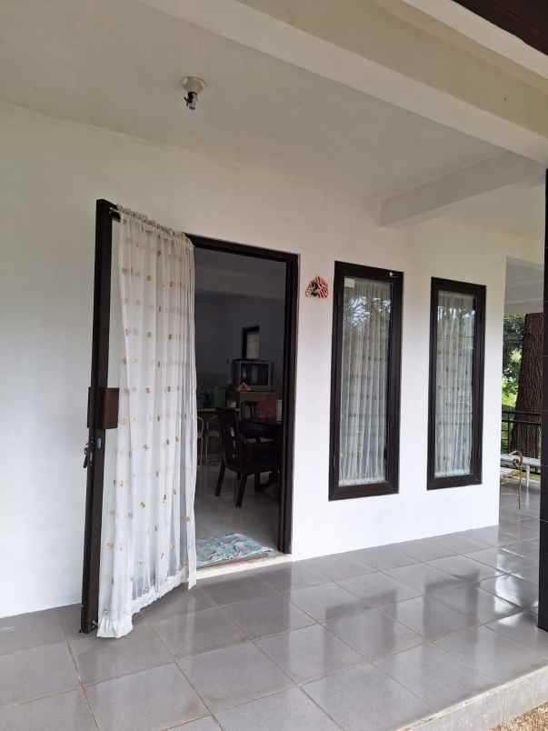 dijual villa dibawah harga pasaran di grand trawas