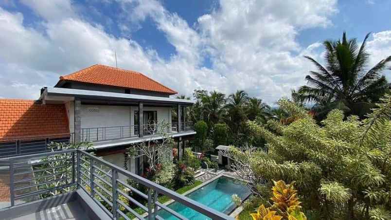 dijual villa jalan sebatu ubud gianyar bali